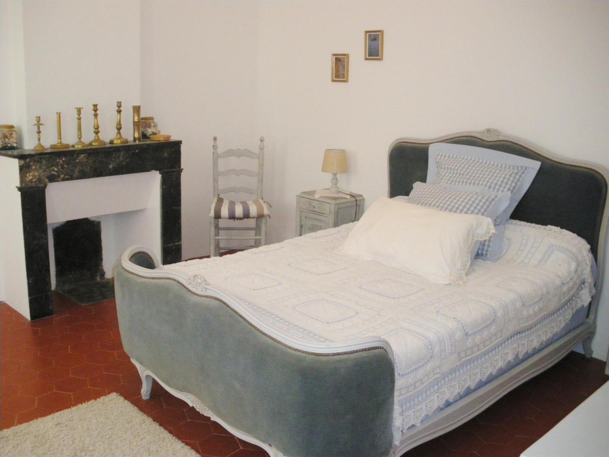 Le Presbytere Bed & Breakfast Rivesaltes Ruang foto