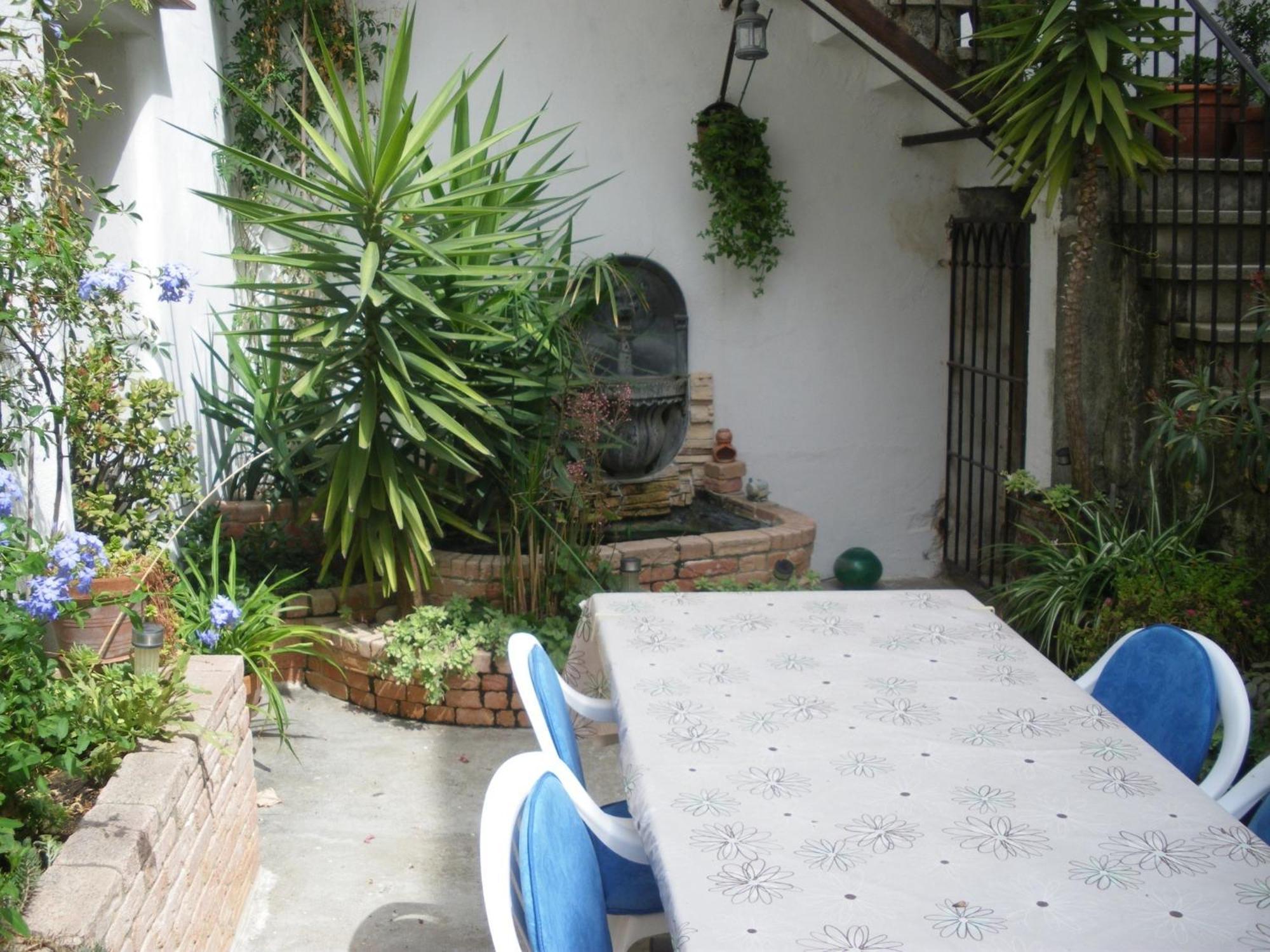 Le Presbytere Bed & Breakfast Rivesaltes Ruang foto
