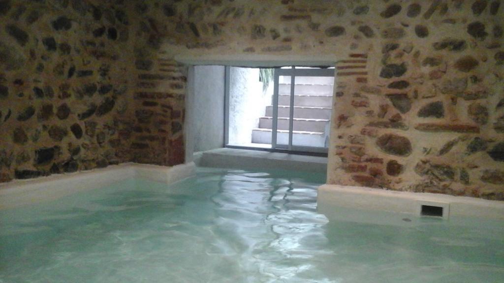 Le Presbytere Bed & Breakfast Rivesaltes Bagian luar foto