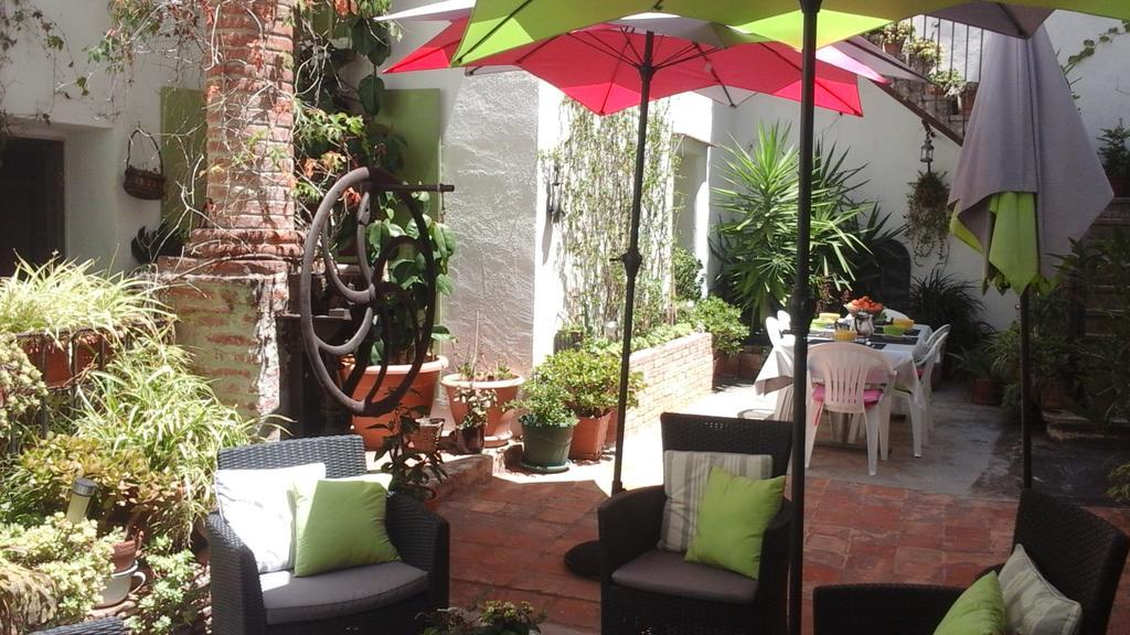 Le Presbytere Bed & Breakfast Rivesaltes Bagian luar foto