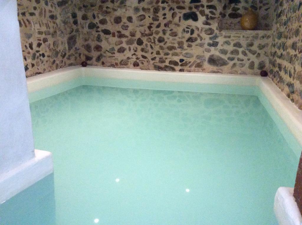 Le Presbytere Bed & Breakfast Rivesaltes Bagian luar foto